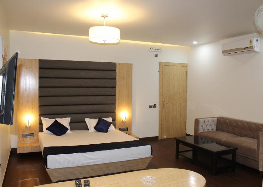 Madhya Pradesh Bhopal Luxury Double Bed