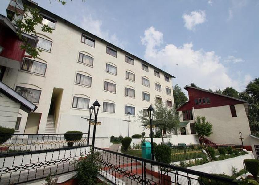 Jammu and Kashmir Patnitop Hotel Exterior