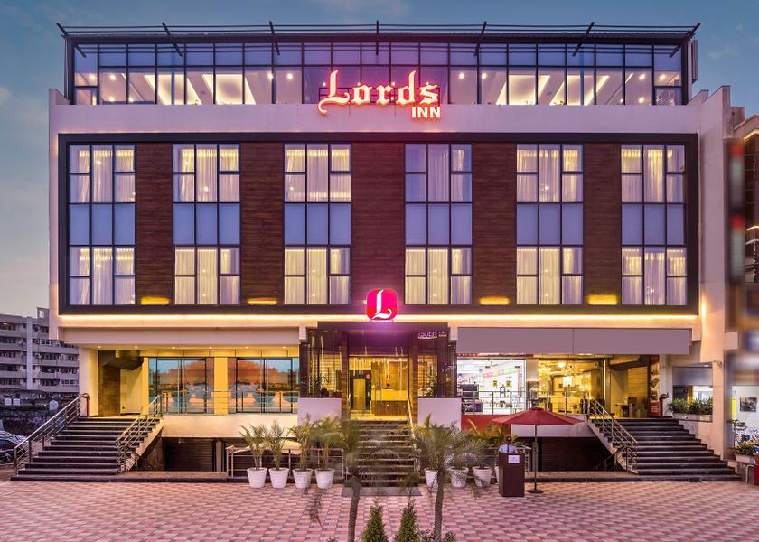 Punjab Zirakpur Hotel Exterior