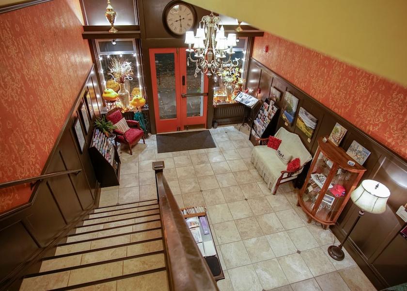 Washington Camas Lobby