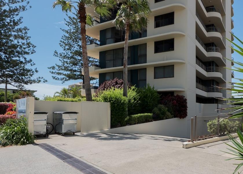 Queensland Main Beach Parking