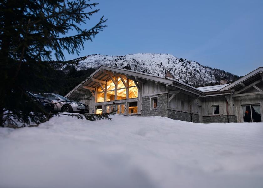 Auvergne-Rhone-Alpes Les Houches Facade