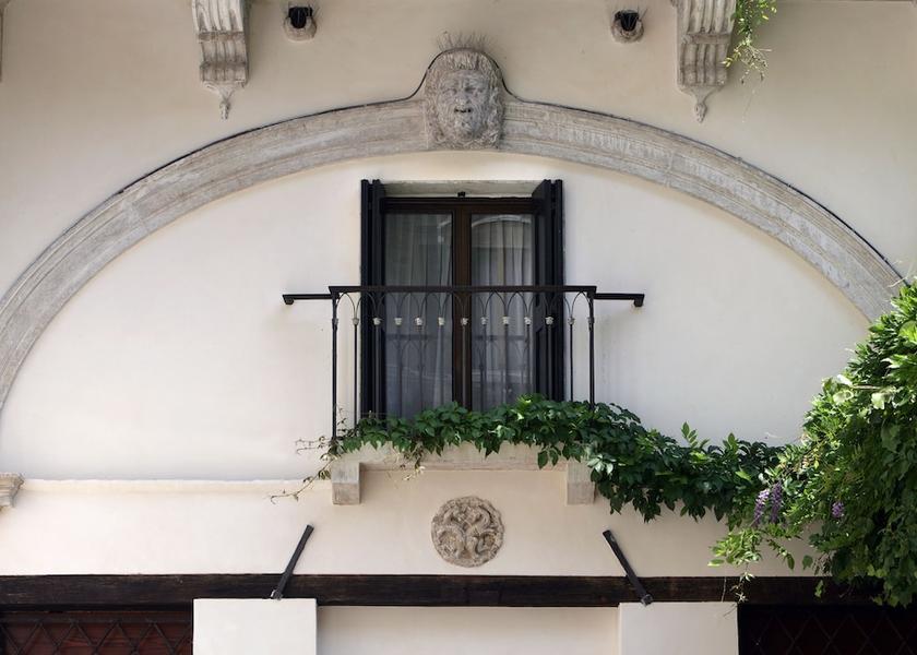 Veneto Venice Exterior Detail
