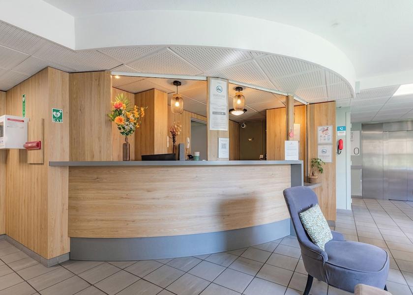 Auvergne-Rhone-Alpes Villeurbanne Reception