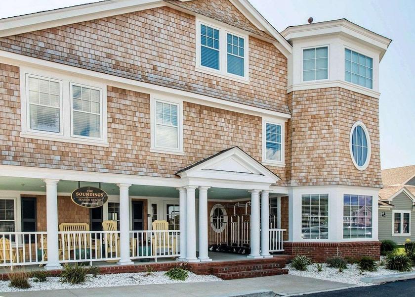 Massachusetts Dennis Port Exterior Detail