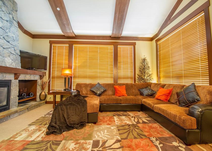 British Columbia Beaverdell Living Area