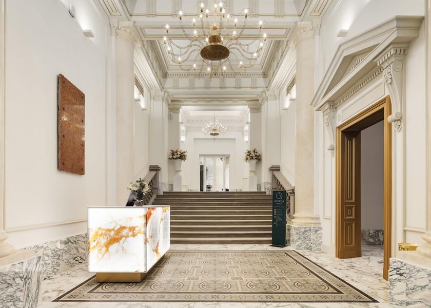  Budapest Lobby