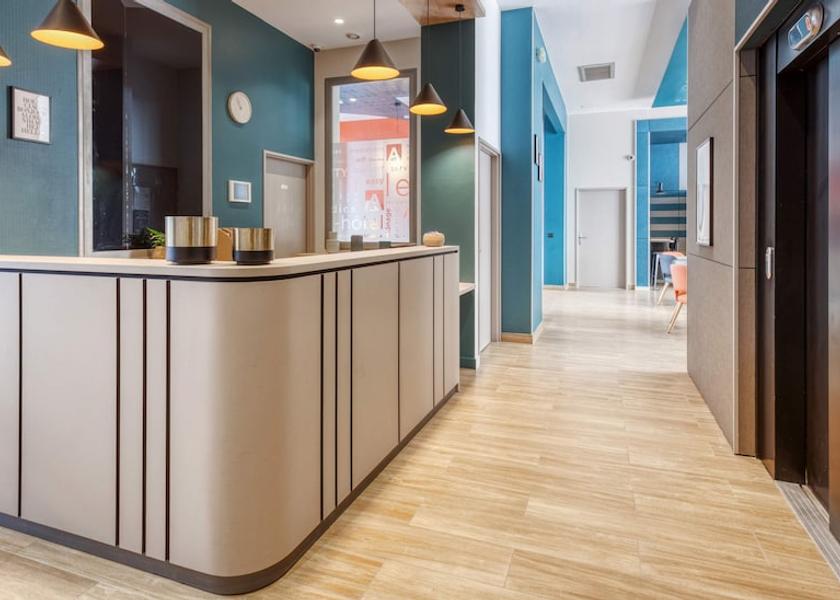 Ile-de-France Clichy Reception