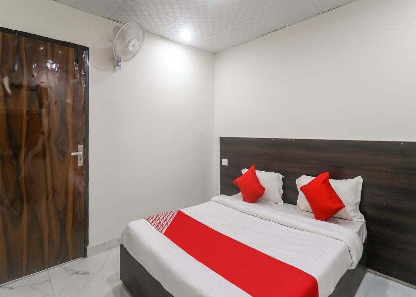 Haryana Faridabad Classic Room