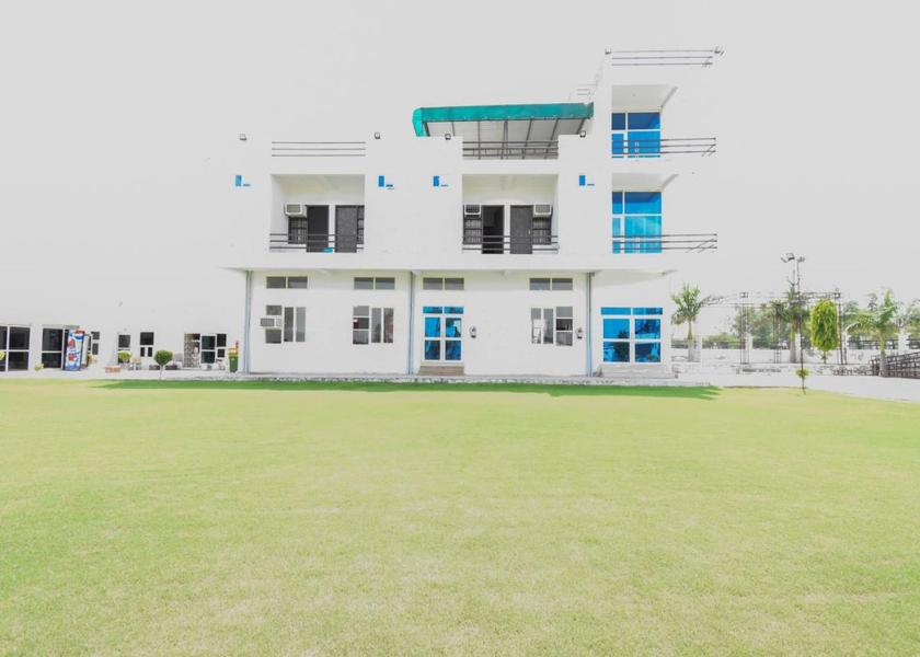 Haryana Bhiwani Hotel Exterior