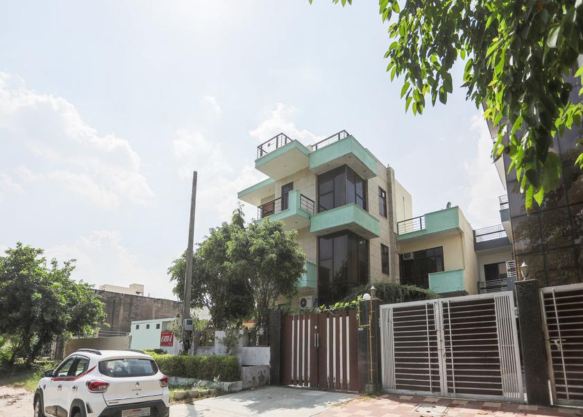 Haryana Gurugram Hotel Exterior