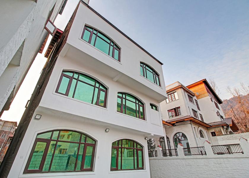 Jammu and Kashmir Srinagar Hotel Exterior