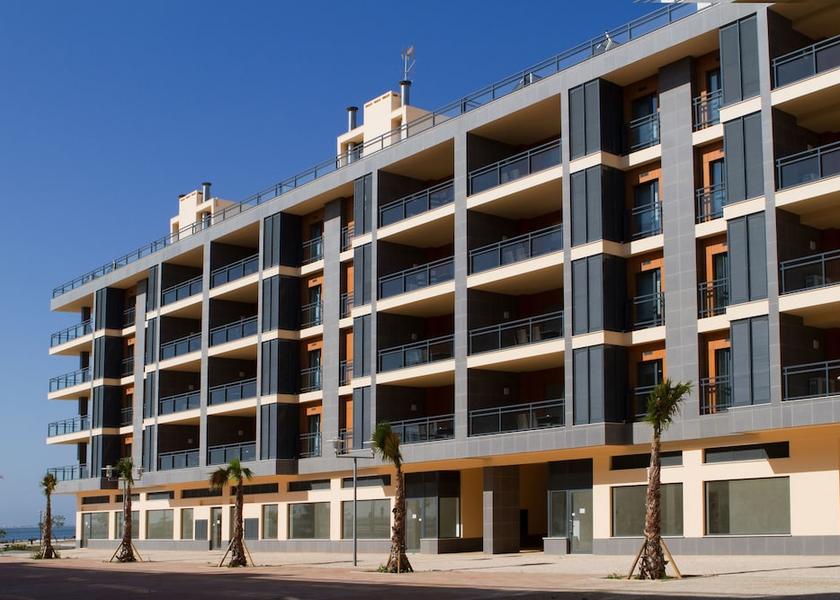 Faro Olhao Entrance