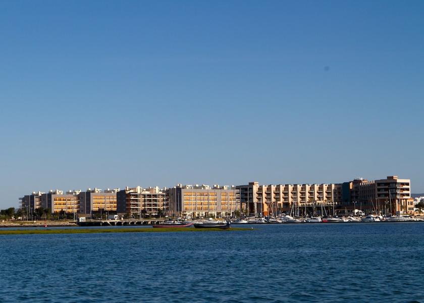Faro Olhao Facade