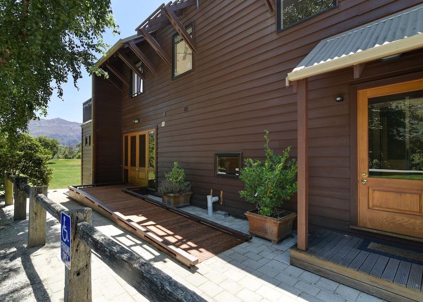 Otago Lower Shotover Room