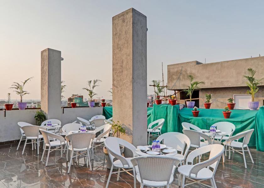 Uttar Pradesh Lucknow Food & Dining