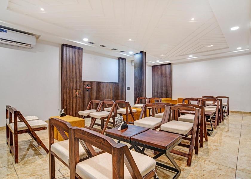 Madhya Pradesh Indore Food & Dining