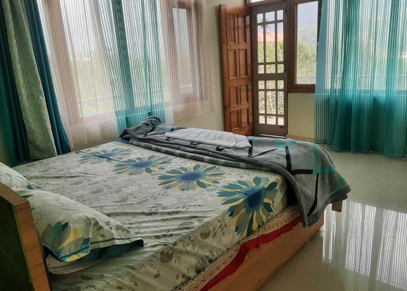 Himachal Pradesh Kullu Room