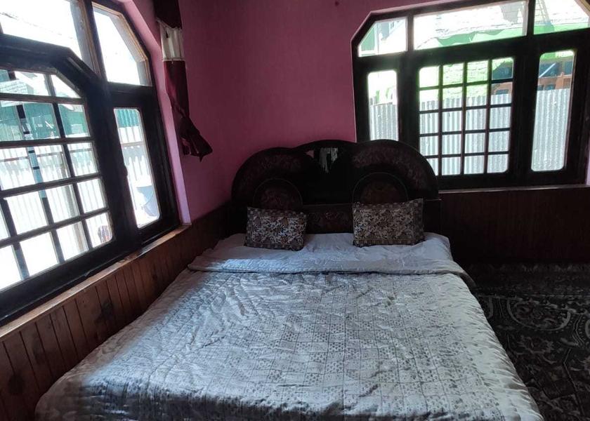 Jammu and Kashmir Jammu Classic Room