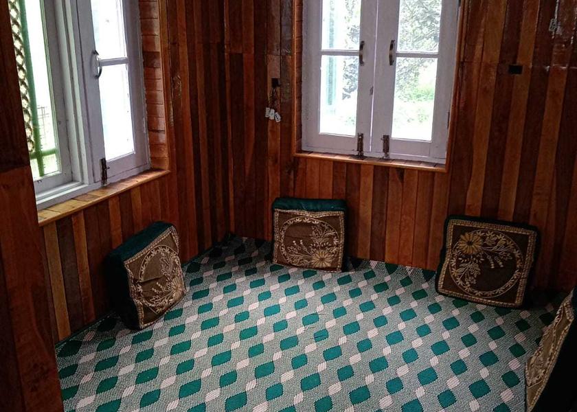 Jammu and Kashmir Jammu Classic Room