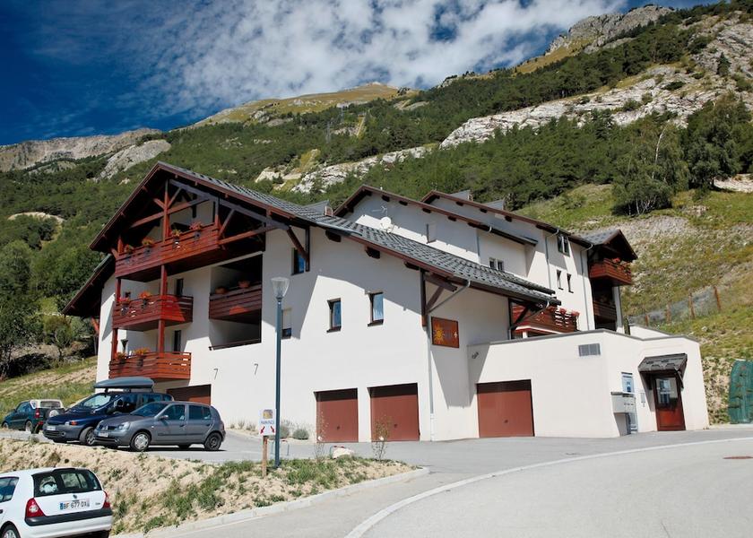 Auvergne-Rhone-Alpes Avrieux Property Grounds