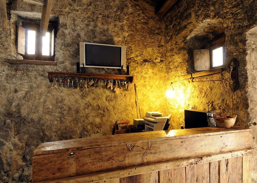 Abruzzo Santo Stefano di Sessanio Reception