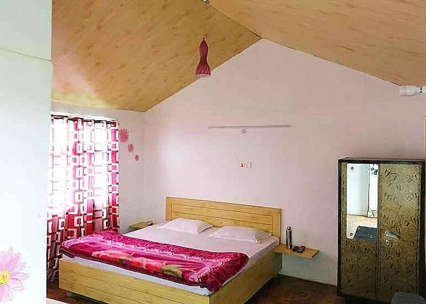 Himachal Pradesh Shimla Deluxe Room