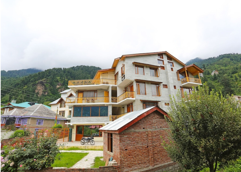 Himachal Pradesh Manali Hotel Exterior
