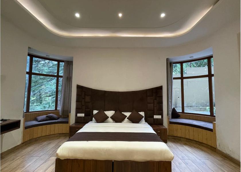 Himachal Pradesh Shimla Forest-view Deluxe Room (Upto 2 people)