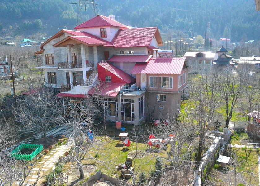 Himachal Pradesh Manali Hotel Exterior