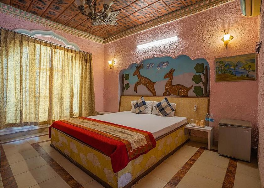 Telangana Hyderabad Singhana Haveli Deluxe Room King Size Bed