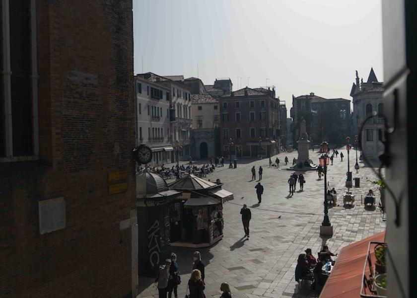 Veneto Venice Exterior Detail