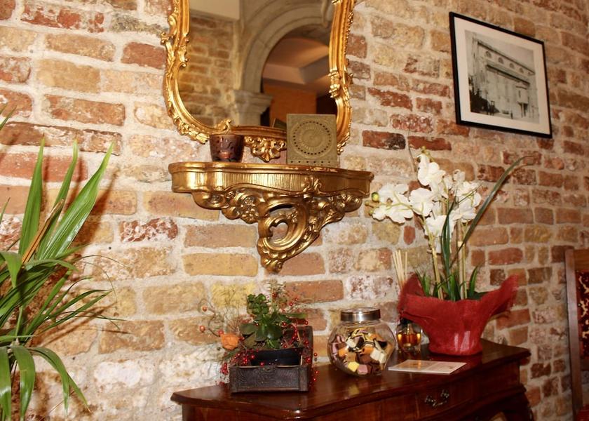 Veneto Venice Interior Entrance