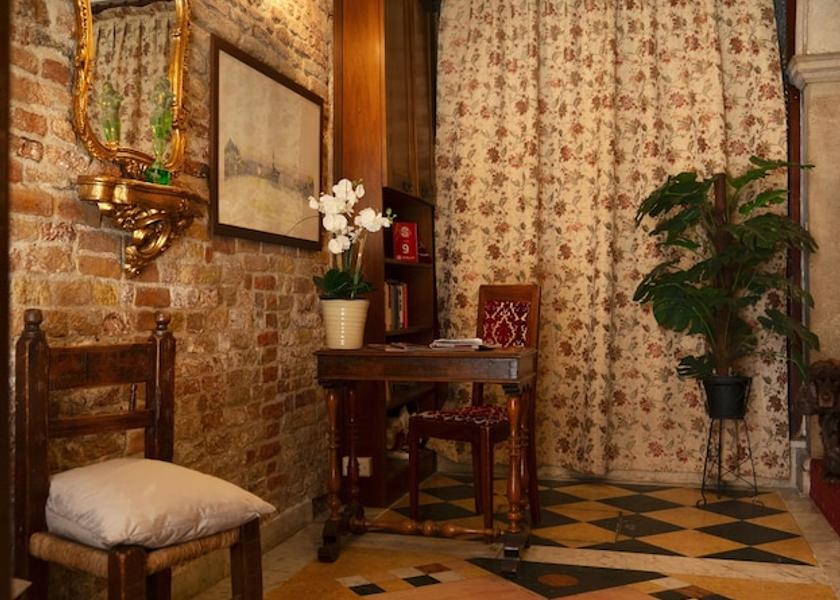 Veneto Venice Interior Entrance