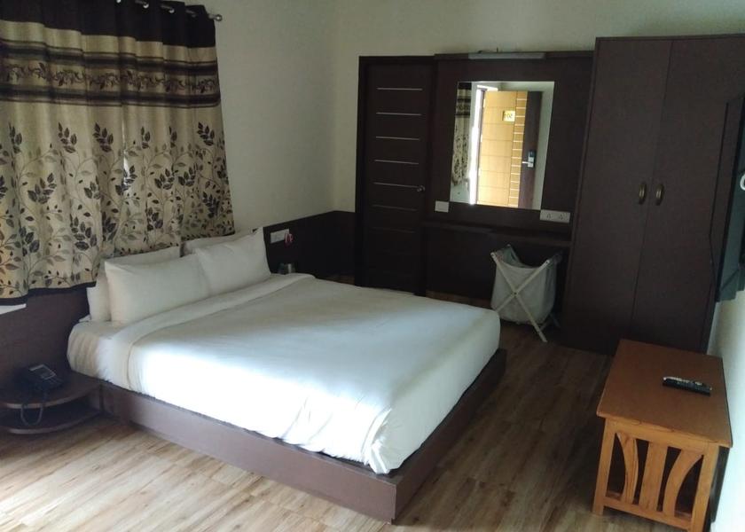 Tamil Nadu Puliyur Standard Room