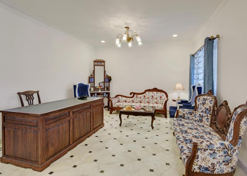 Rajasthan Mount Abu Deluxe Suite