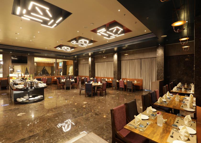 Gujarat Vadodara Food & Dining