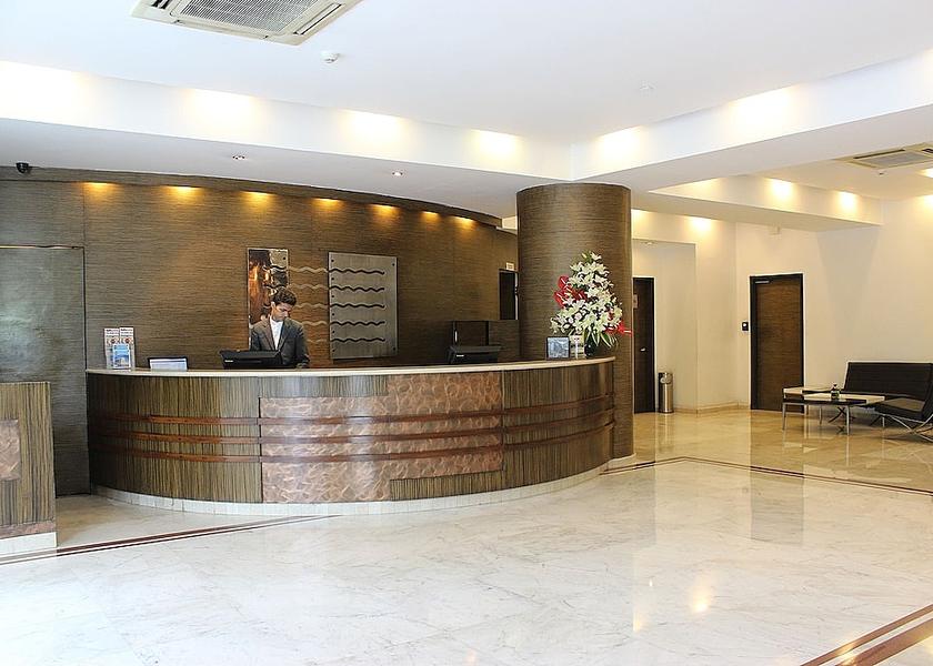 Delhi Delhi Lobby