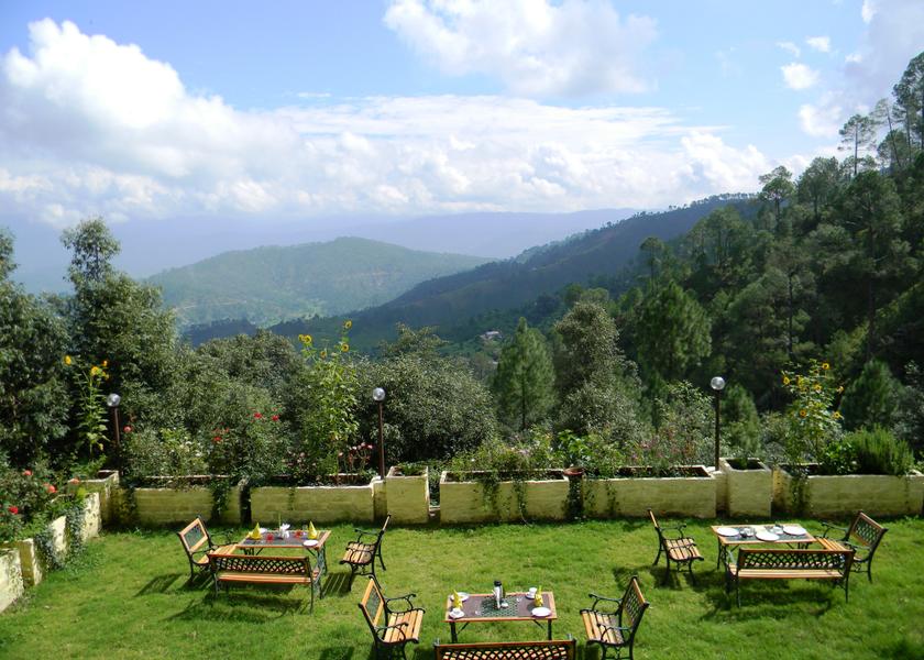 Uttarakhand Kausani Hotel View