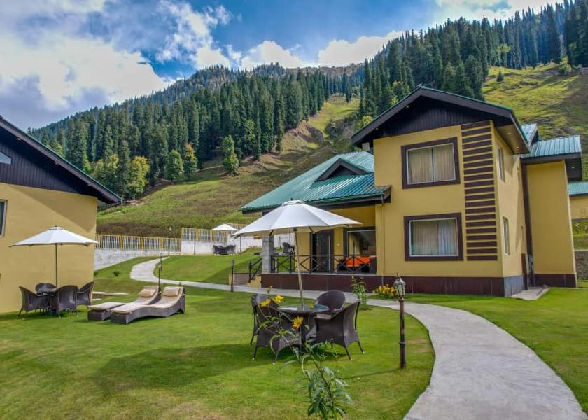 Jammu and Kashmir Sonamarg Hotel Exterior