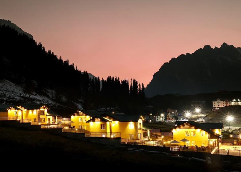 Jammu and Kashmir Sonamarg Hotel View