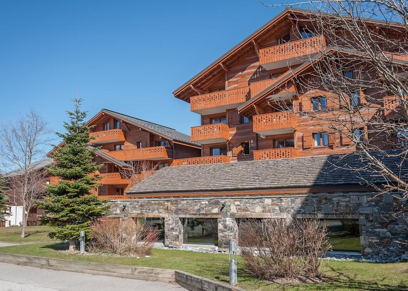 Auvergne-Rhone-Alpes Araches-la-Frasse Exterior Detail