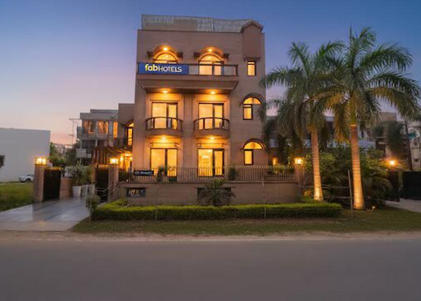 Haryana Gurugram Hotel Exterior