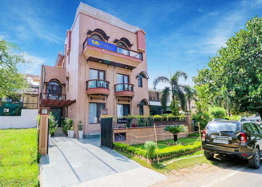 Haryana Gurugram Hotel Exterior