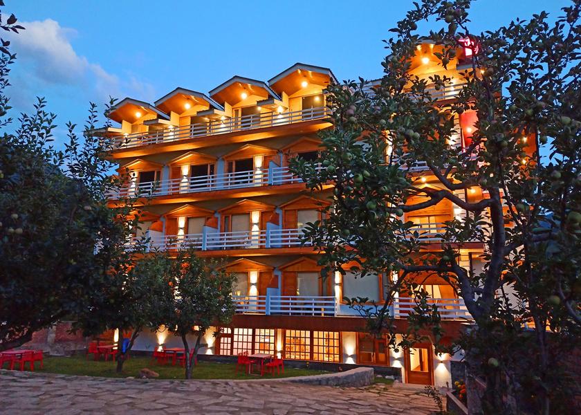 Himachal Pradesh Manali Hotel Exterior