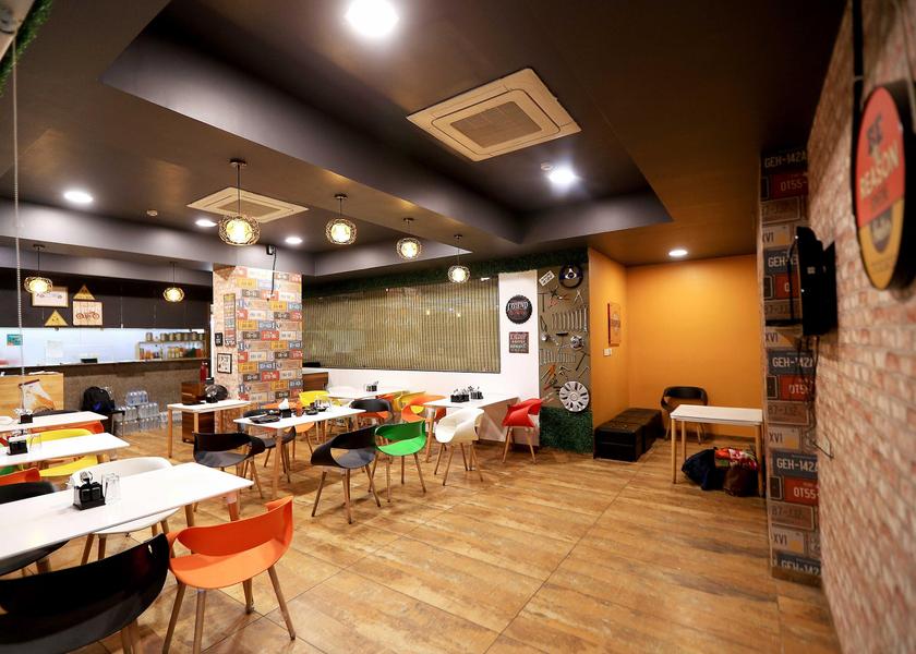 Gujarat Ahmedabad Food & Dining
