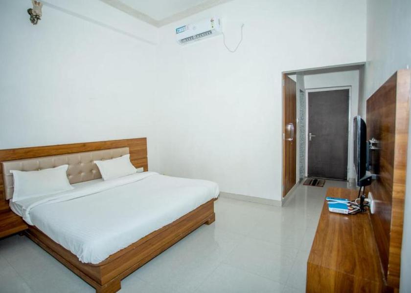 Rajasthan Kumbhalgarh Deluxe AC Room