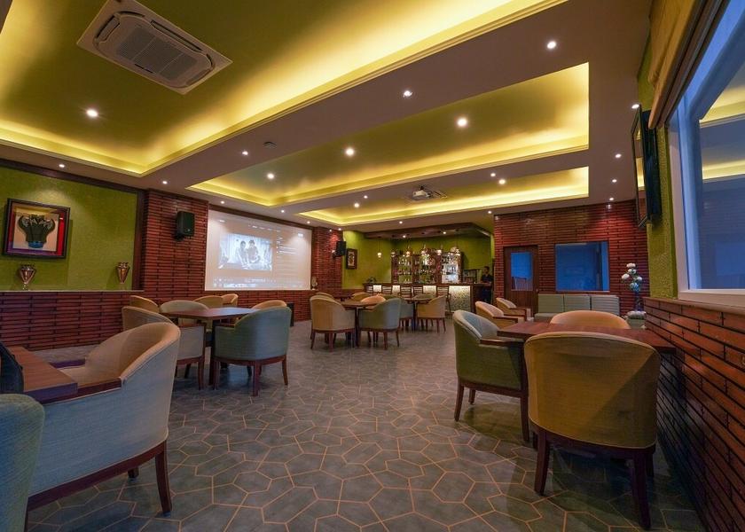 Himachal Pradesh Palampur Food & Dining