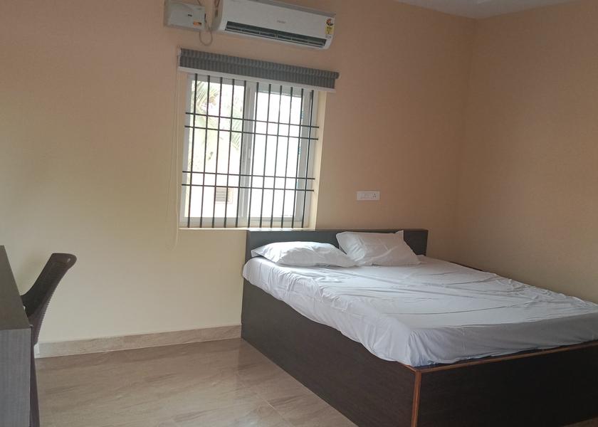 Tamil Nadu Tiruvannamalai Deluxe room 2