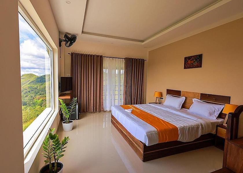 Kerala Munnar Junior Suite with Balcony